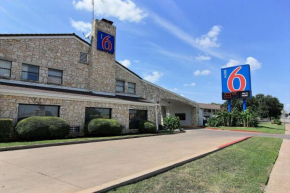 Отель Motel 6 Austin, TX - Central Downtown UT  Остин